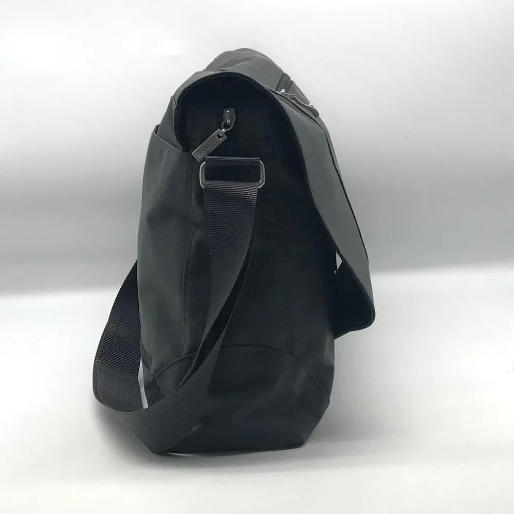 Baggallini Neighborhood Gray Nylon Laptop Messenger Bag